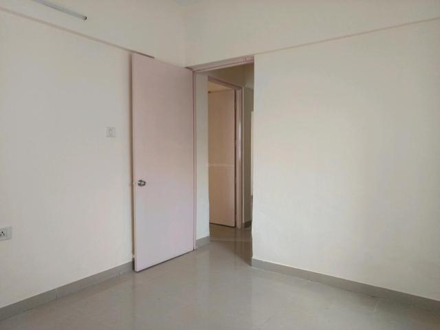 2 BHK Apartment in Magarpatta City for rent Pune. The reference number is 20695840