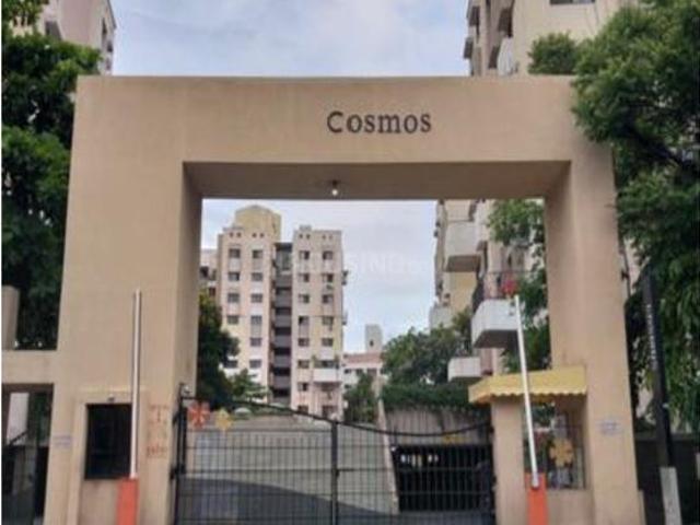2 BHK Apartment in Magarpatta City for rent Pune. The reference number is 20695900