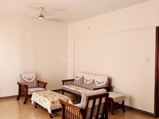 2 BHK Apartment in Magarpatta City for rent Pune. The reference number is 20801536