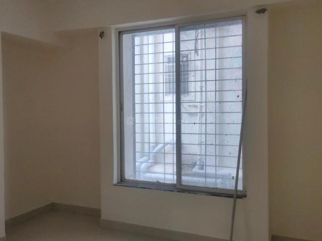 2 BHK Apartment in Magarpatta City for rent Pune. The reference number is 20840563