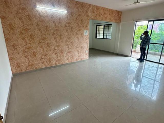 2 BHK Apartment in Magarpatta City for rent Pune. The reference number is 20841087