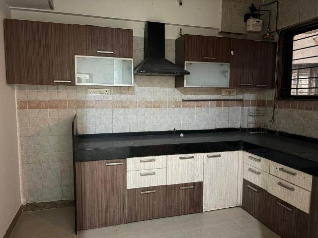 2 BHK Apartment in Magarpatta City for rent Pune. The reference number is 20867978