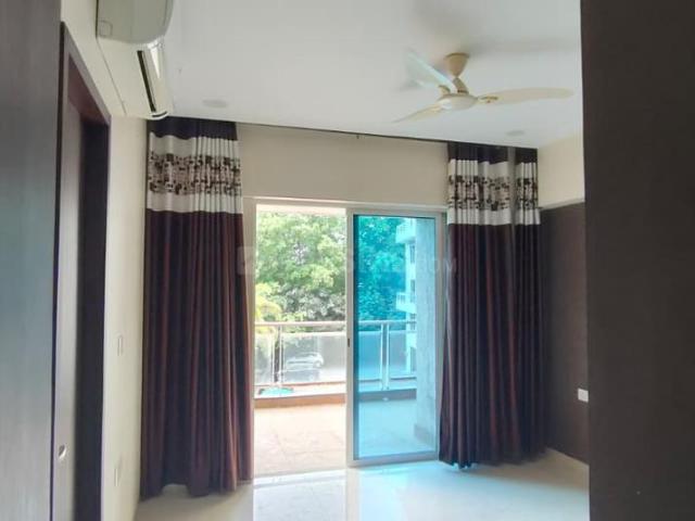 2 BHK Apartment in Magarpatta City for rent Pune. The reference number is 20869578