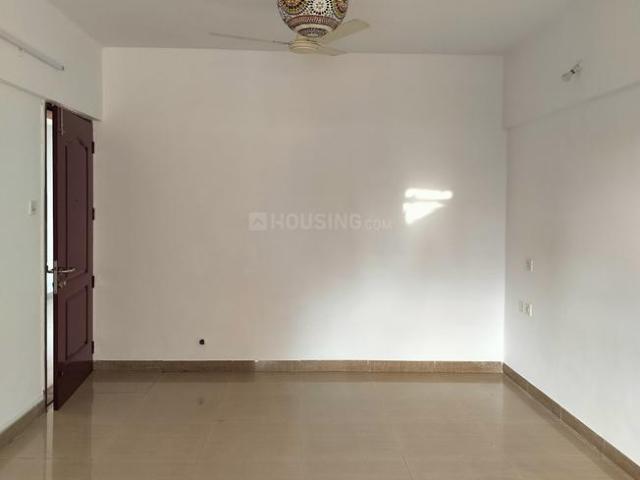 2 BHK Apartment in Magarpatta City for rent Pune. The reference number is 20905929