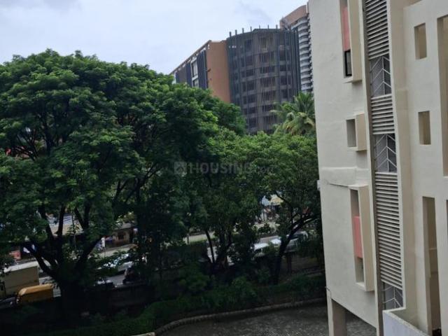 2 BHK Apartment in Magarpatta City for rent Pune. The reference number is 20916758