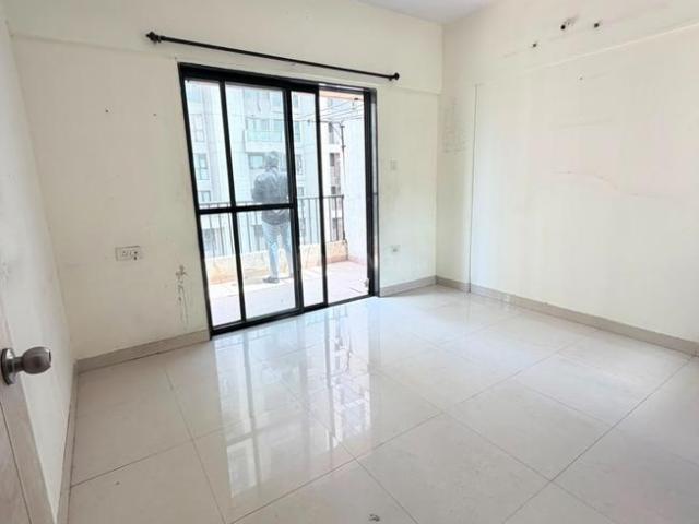 2 BHK Apartment in Magarpatta City for rent Pune. The reference number is 20944444