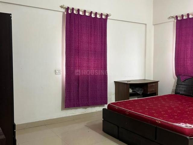2 BHK Apartment in Magarpatta City for rent Pune. The reference number is 21023796
