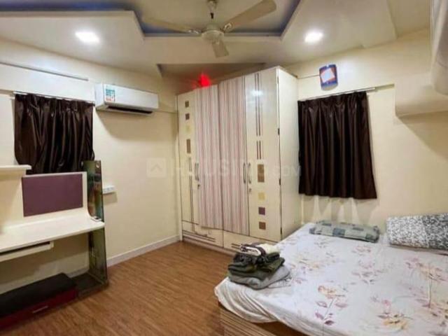 2 BHK Apartment in Magarpatta City for rent Pune. The reference number is 21038570