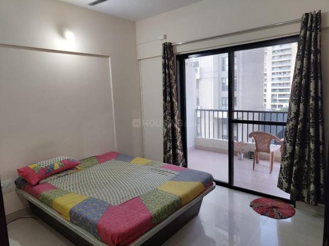 2 BHK Apartment in Magarpatta City for rent Pune. The reference number is 21052113