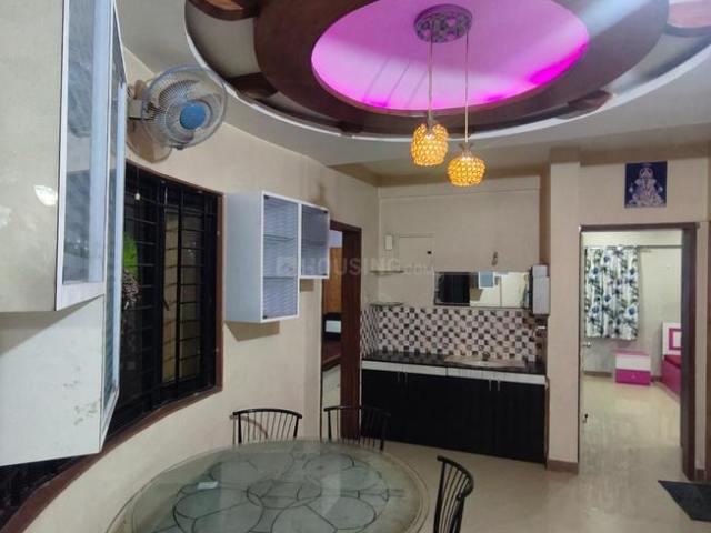 2 BHK Apartment in Magarpatta City for rent Pune. The reference number is 21170017