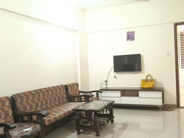 2 BHK Apartment in Magarpatta City for resale Pune. The reference number is 20496733