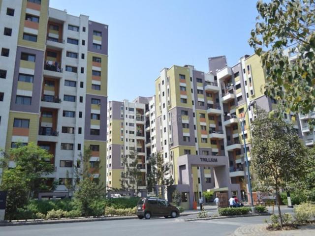 2 BHK Apartment in Magarpatta City for resale Pune. The reference number is 20679804