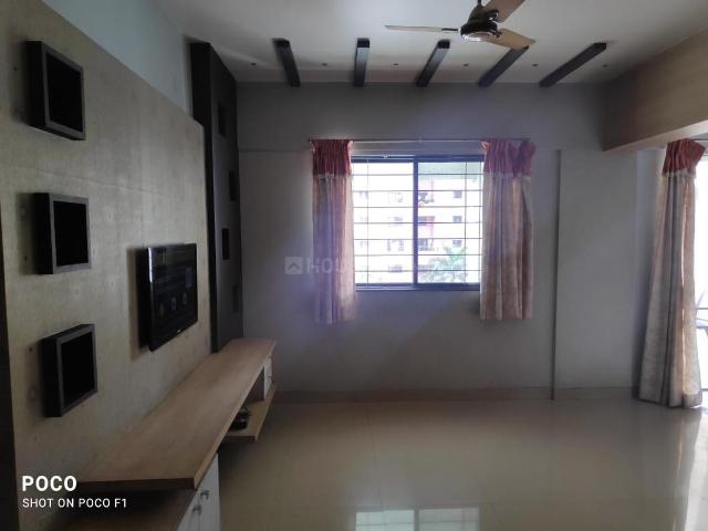 2 BHK Apartment in Magarpatta City for resale Pune. The reference number is 20951481