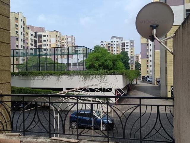 2 BHK Apartment in Magarpatta City for resale Pune. The reference number is 20911031