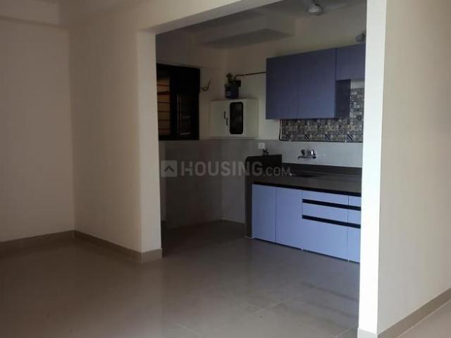 2 BHK Apartment in Magarpatta City for resale Pune. The reference number is 21148469