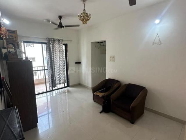 2 BHK Apartment in Magarpatta City for resale Pune. The reference number is 21148567