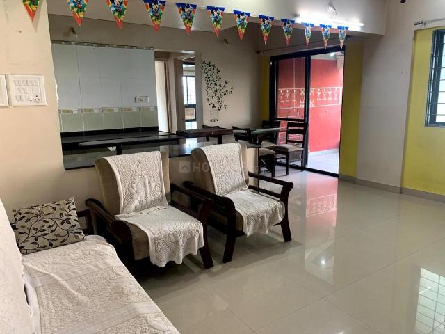 2 BHK Apartment in Magarpatta City for resale Pune. The reference number is 21152845