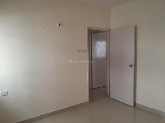2 BHK Apartment in Magarpatta City for resale Pune. The reference number is 21153830