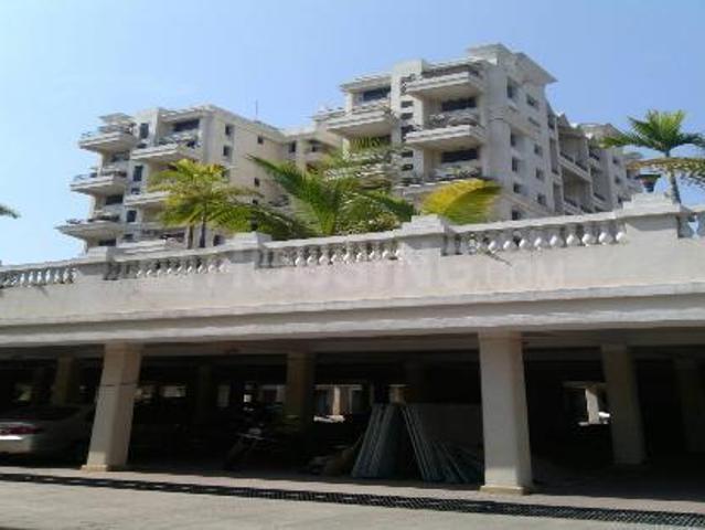 2 BHK Apartment in Magarpatta City for resale Pune. The reference number is 21159760