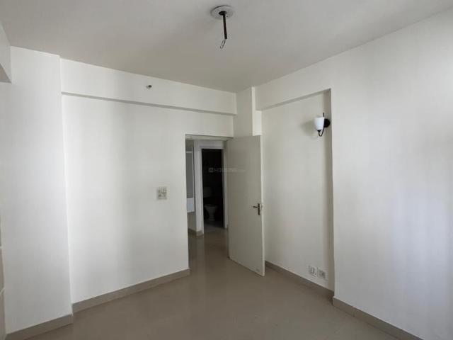 2 BHK Apartment in Mahagunpuram for resale Ghaziabad. The reference number is 21131543