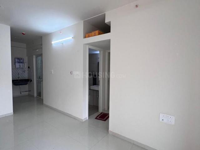2 BHK Apartment in Mahalunge for rent Pune. The reference number is 21104110