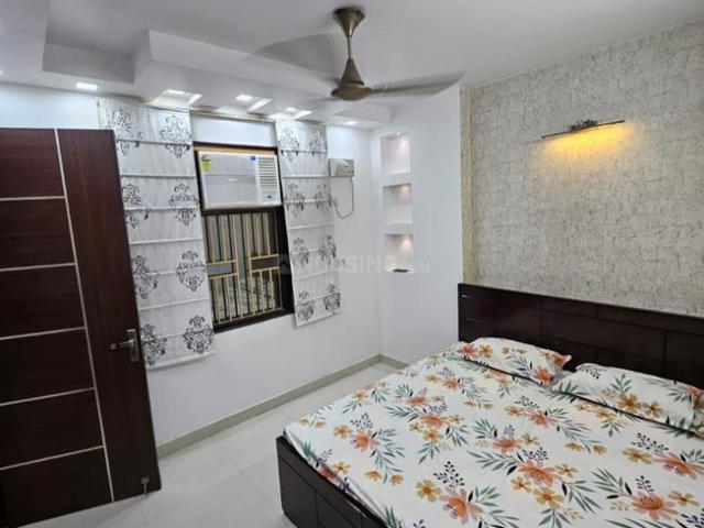 2 BHK Apartment in Mahavir Enclave for rent New Delhi. The reference number is 20644784