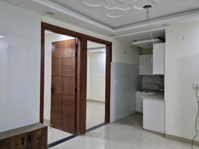 2 BHK Apartment in Mahavir Enclave for resale New Delhi. The reference number is 19329871