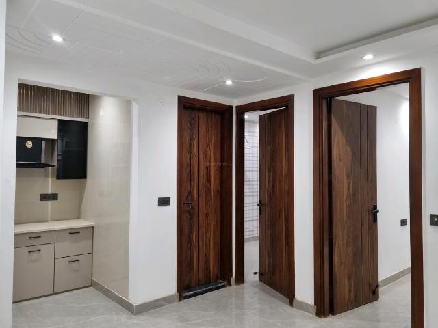 2 BHK Apartment in Mahavir Enclave for resale New Delhi. The reference number is 19917794