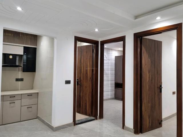 2 BHK Apartment in Mahavir Enclave for resale New Delhi. The reference number is 20185470