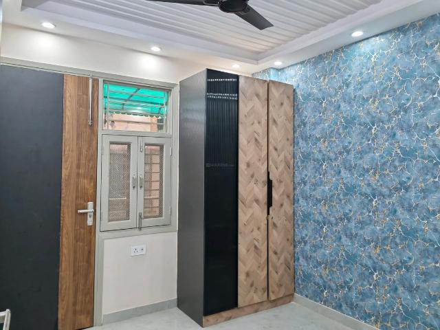2 BHK Apartment in Mahavir Enclave for resale New Delhi. The reference number is 20205414
