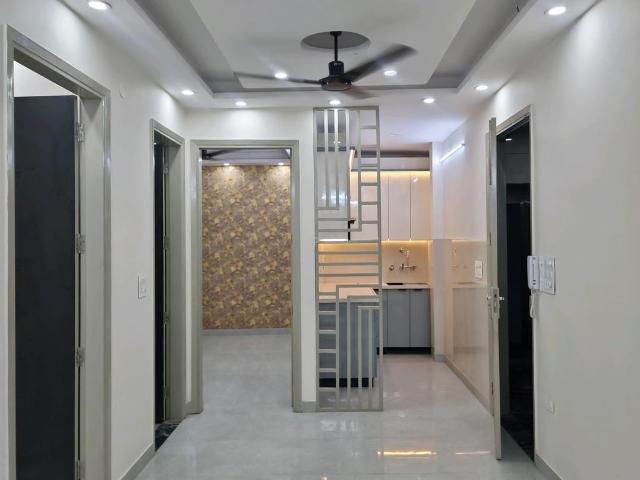 2 BHK Apartment in Mahavir Enclave for resale New Delhi. The reference number is 20854834