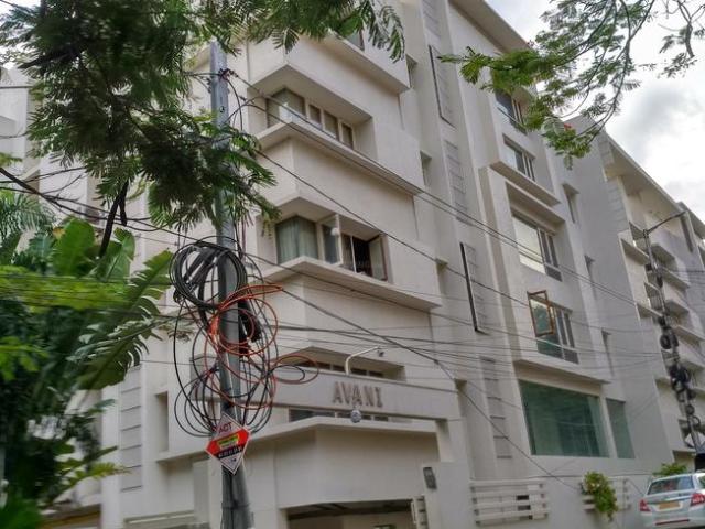 2 BHK Apartment in Mahavir Enclave for resale New Delhi. The reference number is 20895578