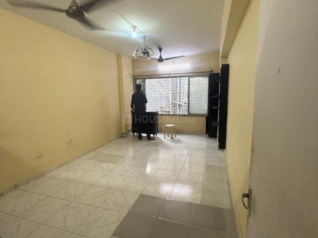 2 BHK Apartment in Mahim for rent Mumbai. The reference number is 21053308