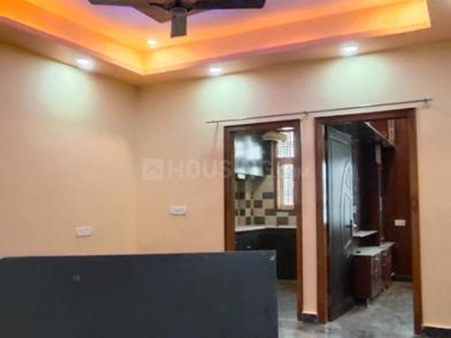 2 BHK Apartment in Mahmoorganj for rent Varanasi. The reference number is 21356979