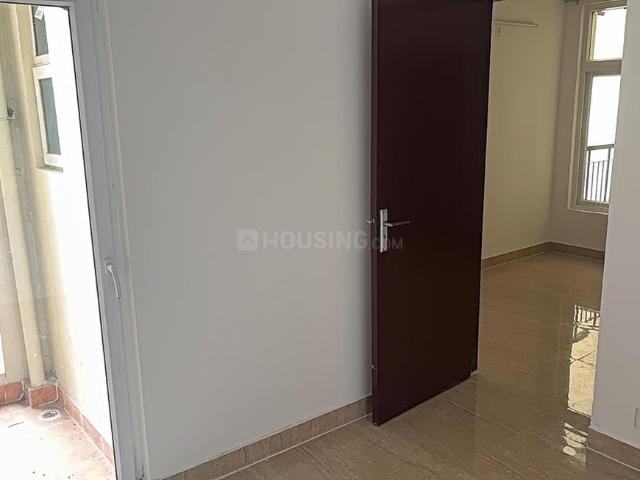 2 BHK Apartment in Mahurali for rent Ghaziabad. The reference number is 19934375
