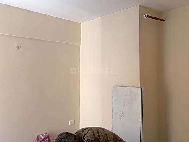 2 BHK Apartment in Mahurali for rent Ghaziabad. The reference number is 19946020