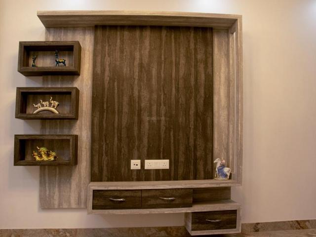 2 BHK Apartment in Mahurali for resale Ghaziabad. The reference number is 10630115