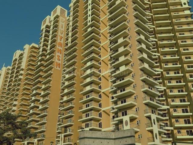 2 BHK Apartment in Mahurali for resale Ghaziabad. The reference number is 21143576