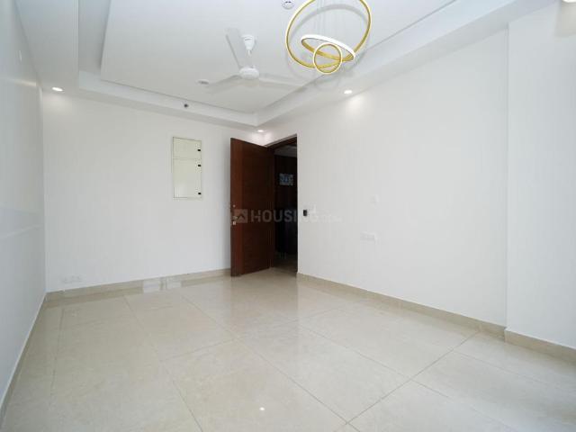 2 BHK Apartment in Mahurali for resale Ghaziabad. The reference number is 21152844