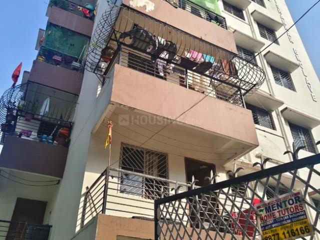 2 BHK Apartment in Main Road for rent Ranchi. The reference number is 21270504