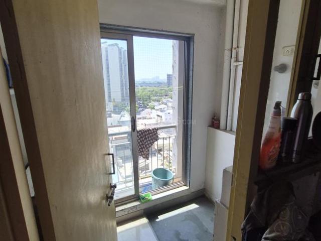 2 BHK Apartment in Makarba for rent Ahmedabad. The reference number is 19980938