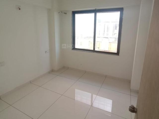 2 BHK Apartment in Makarba for rent Ahmedabad. The reference number is 20590979