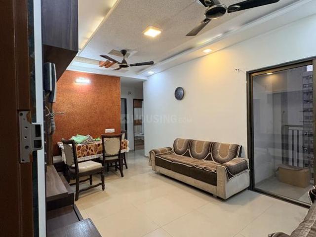 2 BHK Apartment in Makarba for rent Ahmedabad. The reference number is 20941356