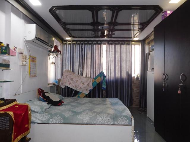 2 BHK Apartment in Malabar Hill for resale Mumbai. The reference number is 21146670