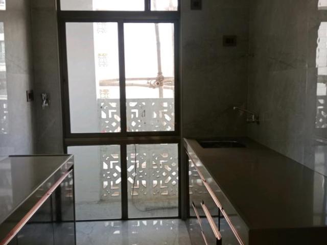 2 BHK Apartment in Malad East for rent Mumbai. The reference number is 16312477