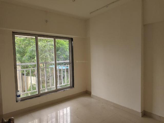 2 BHK Apartment in Malad East for rent Mumbai. The reference number is 18411363
