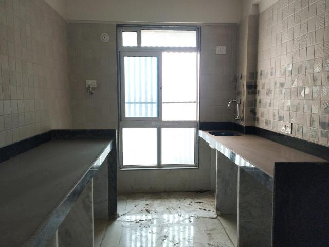 2 BHK Apartment in Malad East for rent Mumbai. The reference number is 18793984