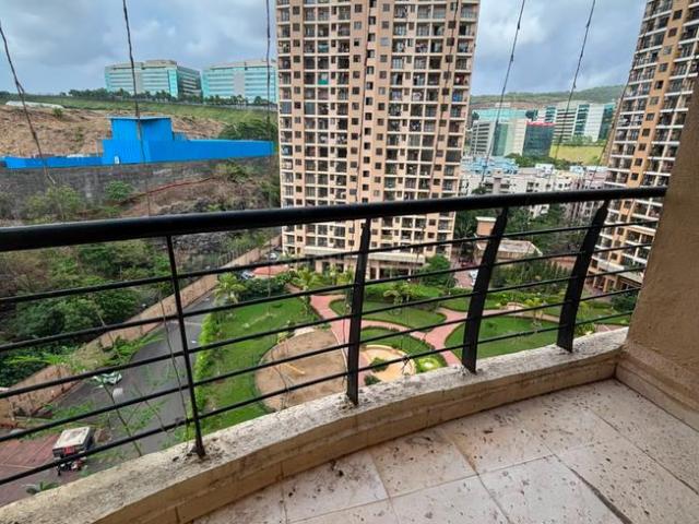 2 BHK Apartment in Malad East for rent Mumbai. The reference number is 20570623