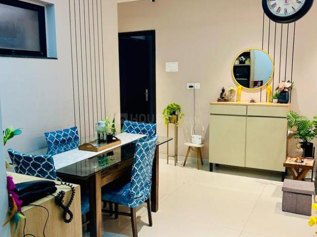 2 BHK Apartment in Malad East for rent Mumbai. The reference number is 20584213