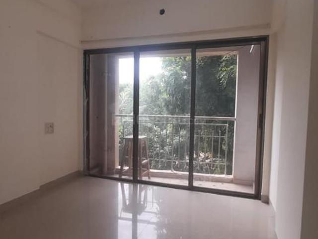 2 BHK Apartment in Malad East for rent Mumbai. The reference number is 20670195